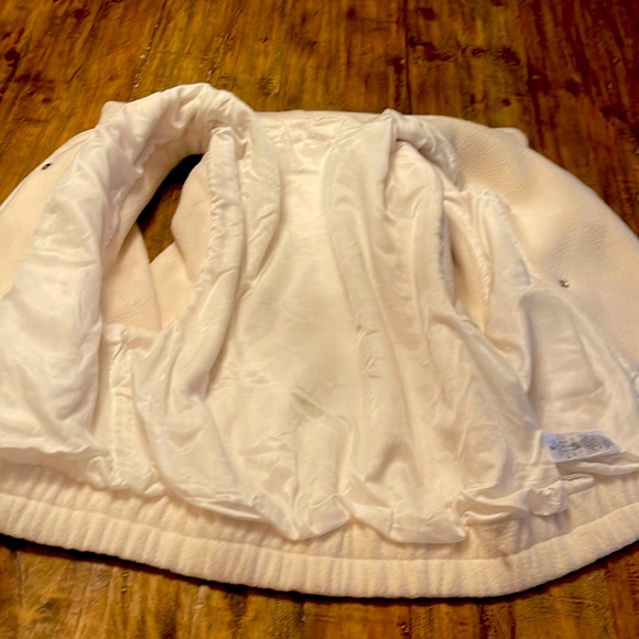 IRO Suela Sleeveless Fleece Jacket in winter white. - Picture 10 of 11